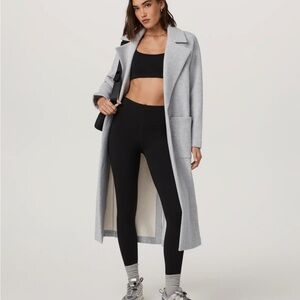 Vuori Women's Restore Coat
Light Heather Grey M/L NWT